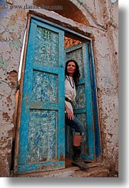 images/Africa/Egypt/WtPeople/VictoriaGurthrie/victoria-n-blue-door-10.jpg