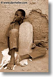 images/Africa/Mali/Djenne/djenne-boy.jpg