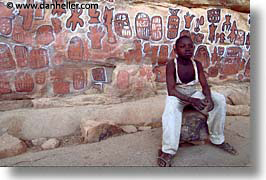 images/Africa/Mali/Dogon/circumcision-boy.jpg