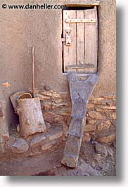 images/Africa/Mali/Dogon/door-n-ladder.jpg
