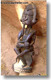 images/Africa/Mali/Dogon/nursing-statue.jpg