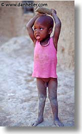 images/Africa/Mali/People/pink-tee.jpg