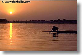 images/Africa/Mali/River/bani-sunset-c.jpg