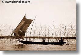images/Africa/Mali/River/sepia-boat.jpg