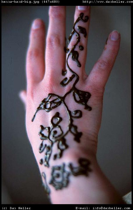 henna-hand.jpg
