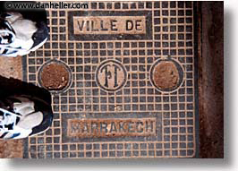 images/Africa/Morocco/marrakech-manhole-shdw.jpg