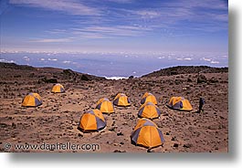 images/Africa/Tanzania/Kilimanjaro/Mountain/tent04.jpg
