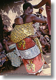 images/Africa/Togo/dance-with-baby.jpg