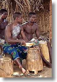 images/Africa/Togo/drumming2.jpg