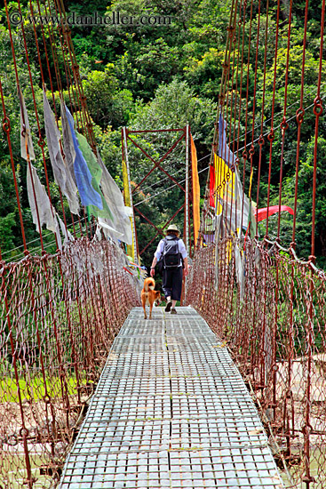 prayer-flags-n-bridge-08.jpg