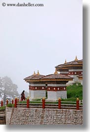 images/Asia/Bhutan/DochulaPass/mini-stupas-03.jpg
