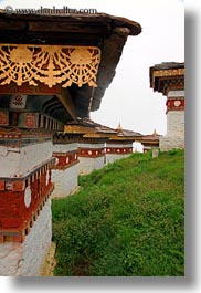 images/Asia/Bhutan/DochulaPass/mini-stupas-18.jpg