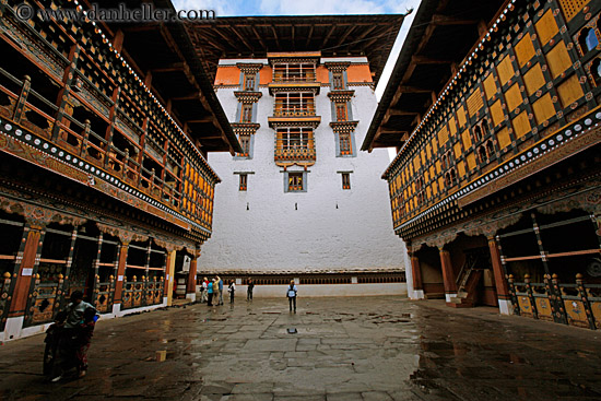 dzong-bldgs.jpg