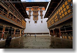images/Asia/Bhutan/RinpungDzong/dzong-bldgs.jpg