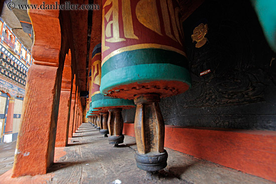 prayer-wheels-03.jpg