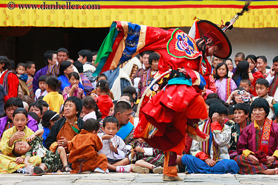 festival-dancers-motion-blur-07.jpg