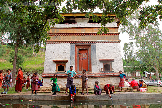 kids-by-watering-hole.jpg