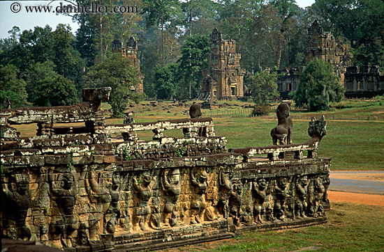 garuda-bas_relief.jpg