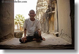 images/Asia/Cambodia/AngkorWat/People/Men/old-man-n-window-2.jpg