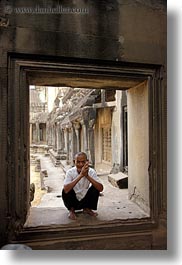 images/Asia/Cambodia/AngkorWat/People/Men/old-man-n-window-3.jpg