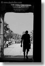 images/Asia/Cambodia/AngkorWat/People/Misc/silhouettes-in-door-frame-04-bw.jpg