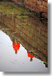 images/Asia/Cambodia/AngkorWat/People/Monks/monks-n-reflection.jpg