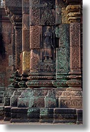 images/Asia/Cambodia/BanteaySrei/BasRelief/pillars-2.jpg