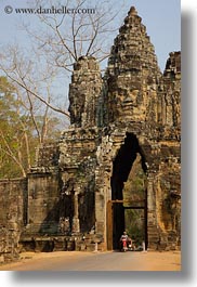 images/Asia/Cambodia/Gates/SouthGate/south-gate-1.jpg