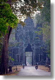 images/Asia/Cambodia/Gates/VictoryGate/victory-gate-1.jpg