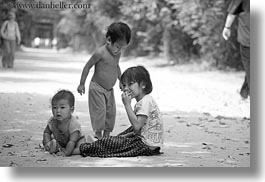 images/Asia/Cambodia/People/Babies/kids-playing-in-dirt-01-bw.jpg
