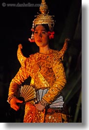 images/Asia/Cambodia/People/CambodianDancers/cambodian-dancers-038.jpg