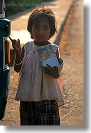 images/Asia/Cambodia/People/Girls/cambodian-girl-holding-photo-of-man.jpg