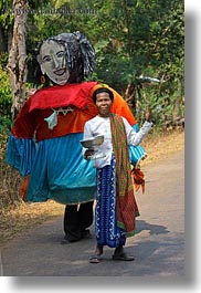 images/Asia/Cambodia/People/PagodaFundraiser/dancing-effegies-11.jpg