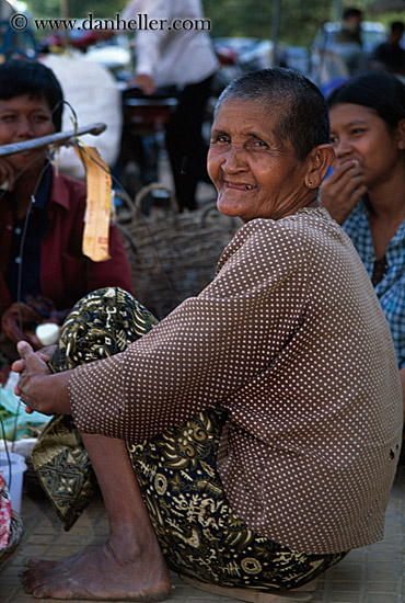 old-woman-smiling.jpg