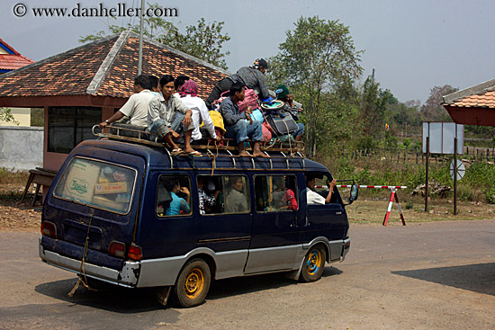 over-crowded-vehicle-01.jpg