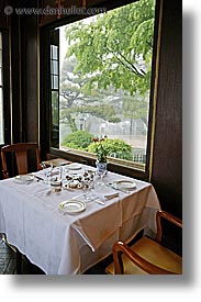 images/Asia/Japan/Hakone/FujiyaHotel/DiningRoom/dining-table.jpg