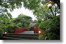 images/Asia/Japan/Hakone/FujiyaHotel/Garden/red-bridge-1.jpg