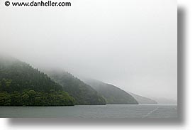 images/Asia/Japan/Hakone/LakeAshi/lake-ashi-2.jpg