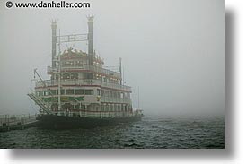 images/Asia/Japan/Hakone/LakeAshi/lake-ashi-ferry-boat-12.jpg