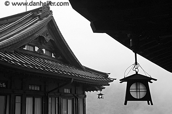 fujiya-lanterns-3-bw.jpg