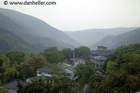 hakone-landscape.jpg