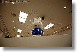 images/Asia/Japan/Hakone/OpenAirMuseum/office-bunny.jpg