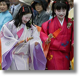 images/Asia/Japan/Kyoto/AoiMatsuriFestival/court-maiden-06.jpg