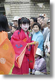 images/Asia/Japan/Kyoto/AoiMatsuriFestival/court-maiden-08.jpg
