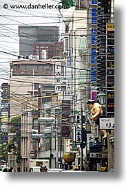 images/Asia/Japan/Kyoto/CityScenes/street-wires-2.jpg