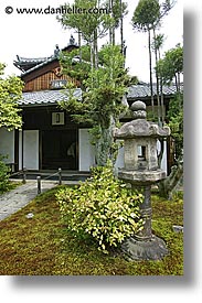 images/Asia/Japan/Kyoto/KotoIn/Garden/zenlike-ornament.jpg