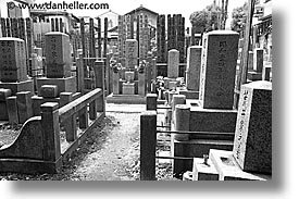 images/Asia/Japan/Kyoto/KotoIn/Graveyard/japanese-graves-1-bw.jpg