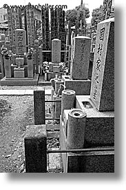 images/Asia/Japan/Kyoto/KotoIn/Graveyard/japanese-graves-9-bw.jpg