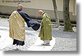 images/Asia/Japan/Kyoto/KotoIn/priests-meeting.jpg
