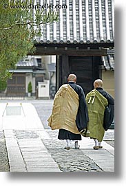 images/Asia/Japan/Kyoto/KotoIn/walking-priests.jpg